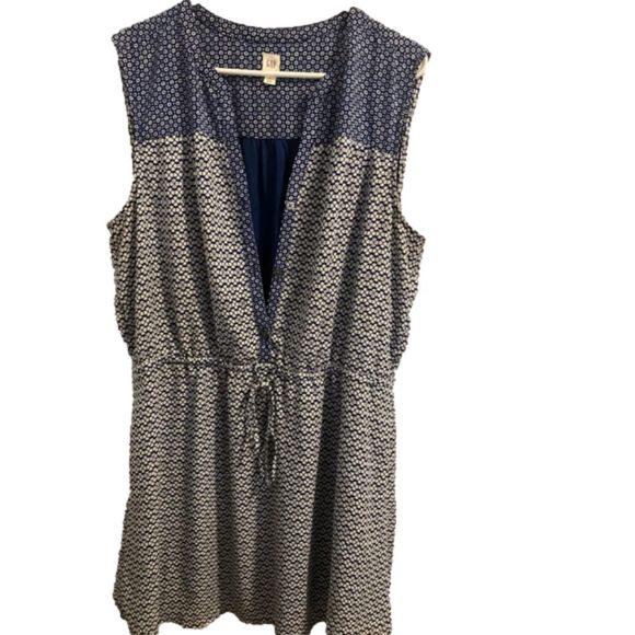 Patterned Blue Dress w Pockets - Picture 4 of 5